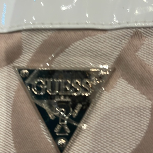 Guess tote - Picture 7 of 8